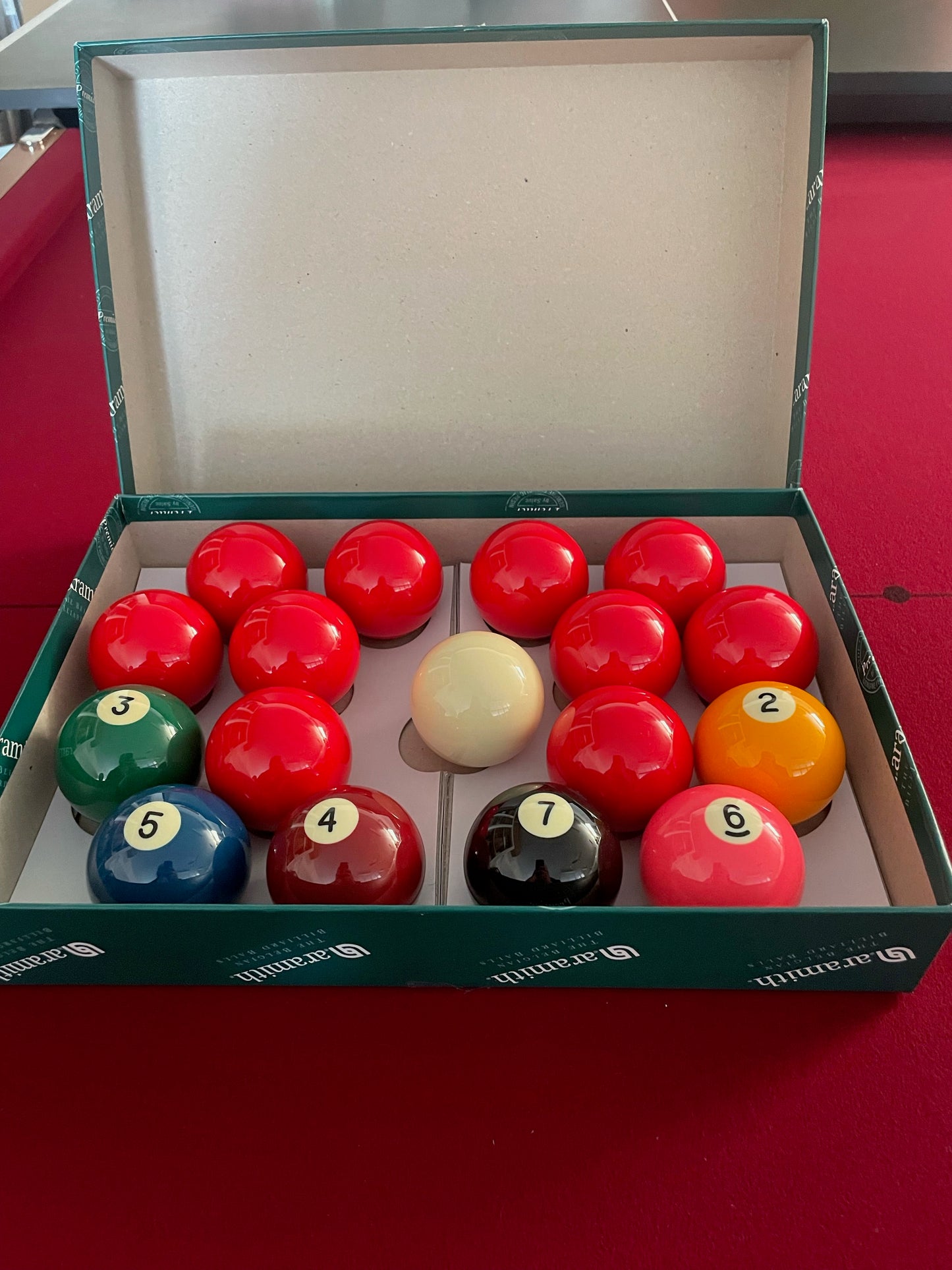 Aramith Premier Snooker Balls